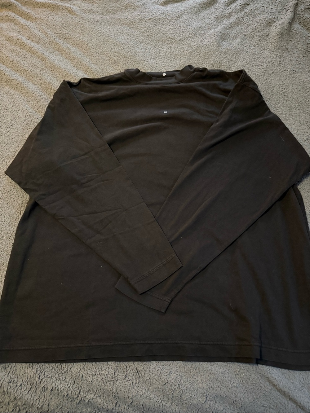 Yeezy Men's Black Long-Sleeve Crewneck Tee
